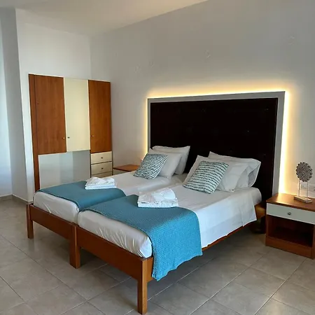 Apollonio & Rhodes Apartment *