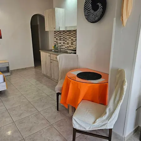 Apollonio & Rhodes Apartment Faliraki