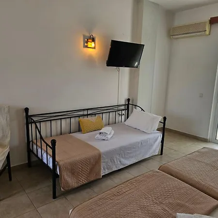 Apollonio Rhodes * فاليراكي